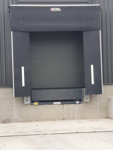 Niveleur de Quai 006