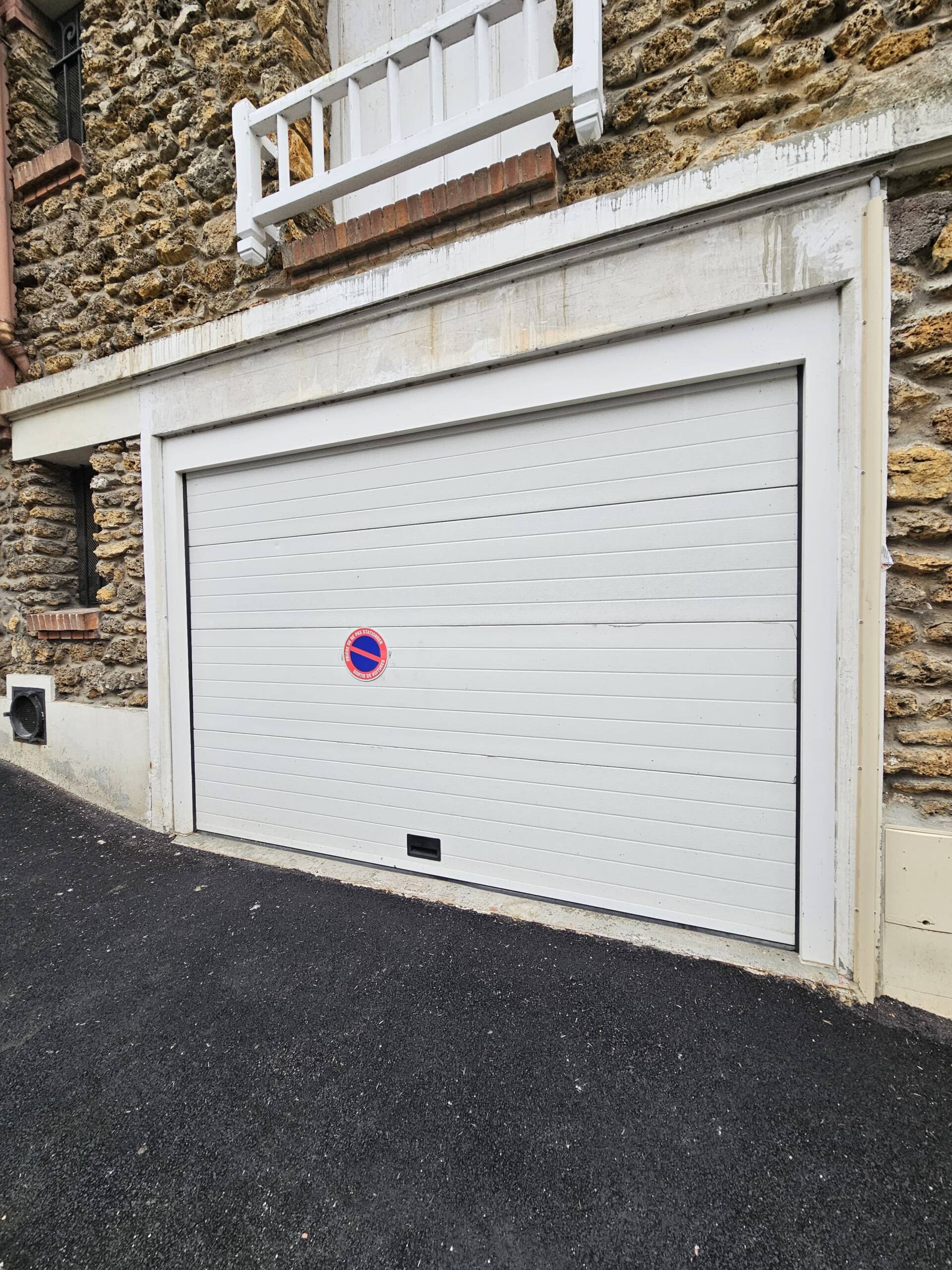 porte de garage sectionnelle Résidentiel - Xpert Portail