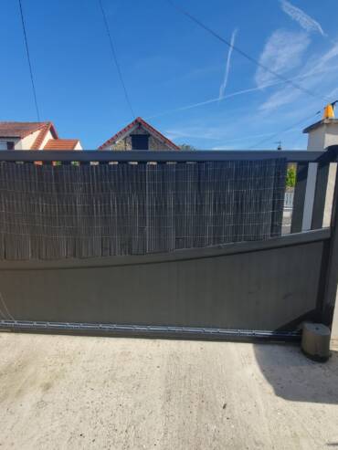 06Portails Coulissants Résidentiels