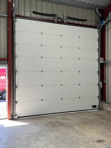 porte garage sectionnelle industrielle 17