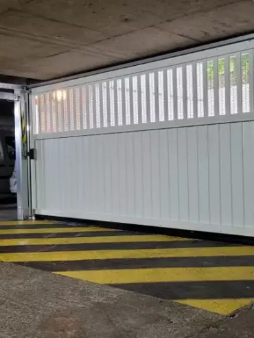 portes basculantes industrielles xpert portail