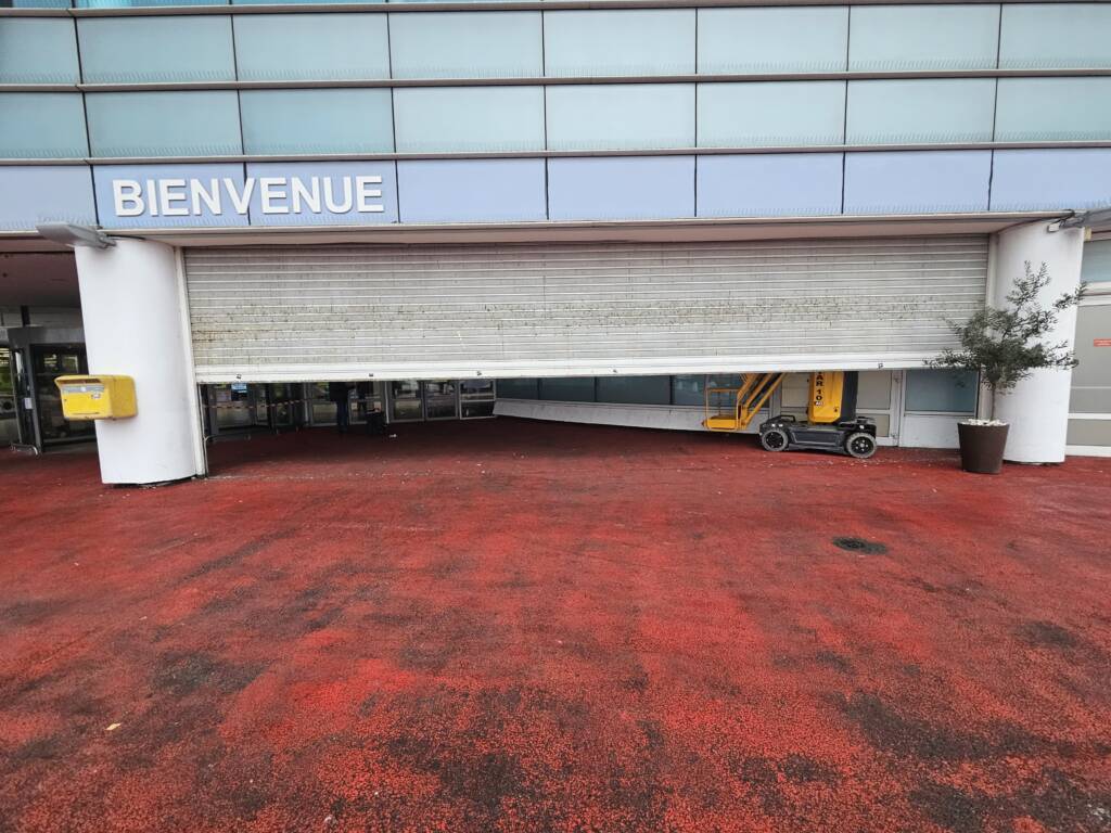 xpertportailrideaux métallique microperforée, installation xpert portail