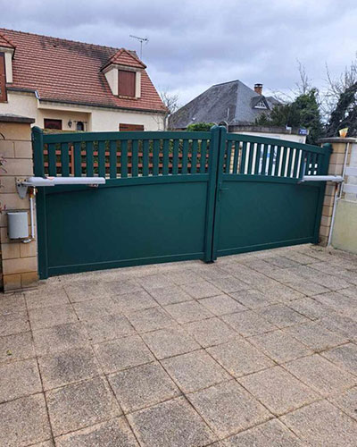 Installation & Pose de Portail battant automatique - Xpert Portail