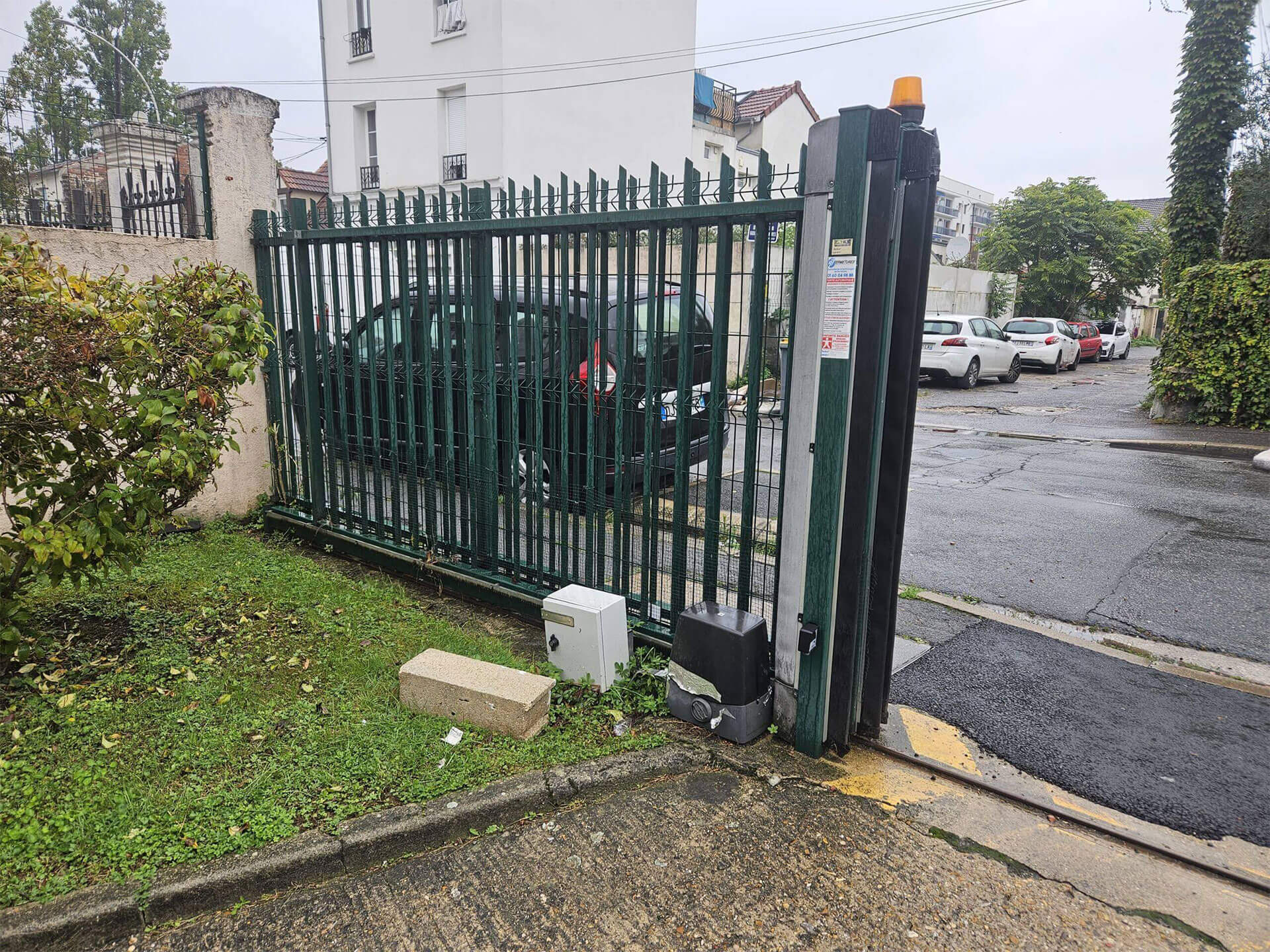 Portail Industrielle - Installation portail coulissant & portail battant - XPERT PORTAIL