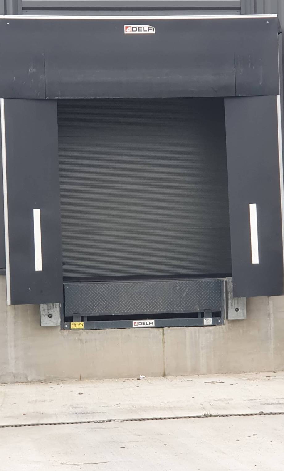 Niveleur de Quai 006